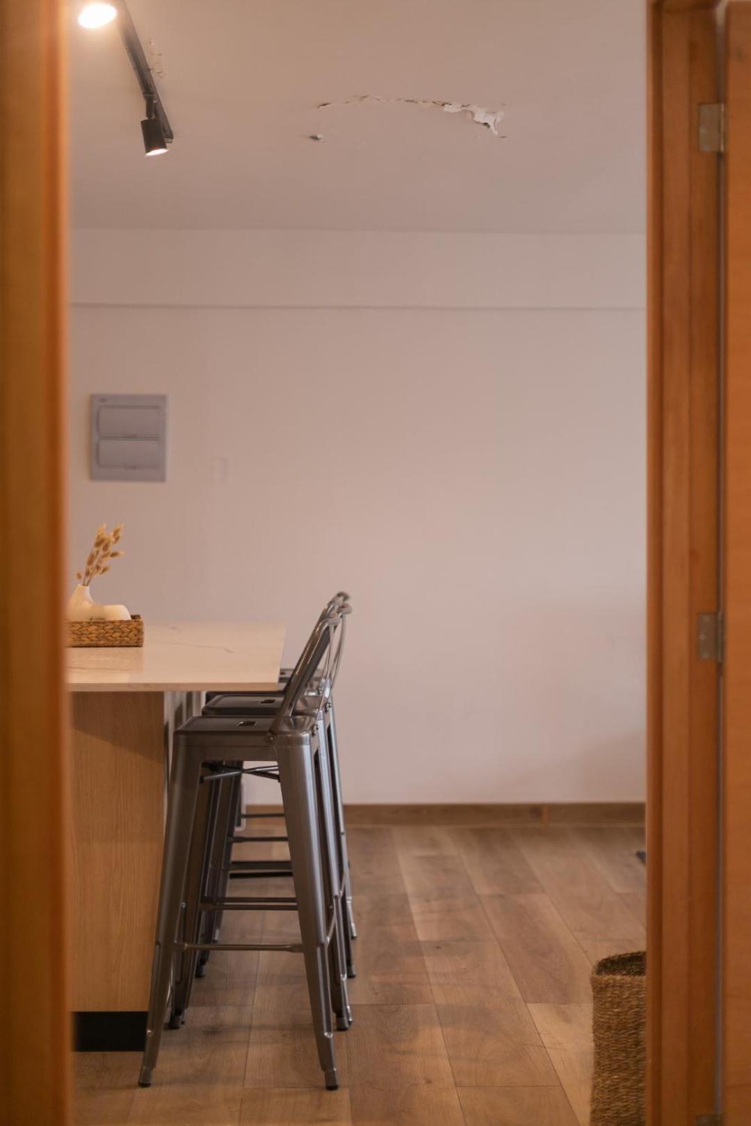 Unwind And Refresh In A Spacious 2-bedroom For 4 * Santiago de Chile
